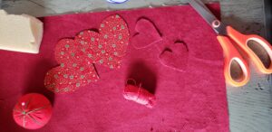 DIY St-Valentin-Tissus-coeur_Papangue-atelier-creatif (2)