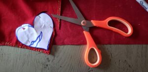 DIY St-Valentin-Tissus-coeur_Papangue-atelier-creatif (4)