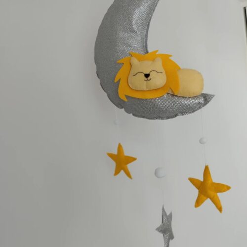 mobile bébé Lune Lion